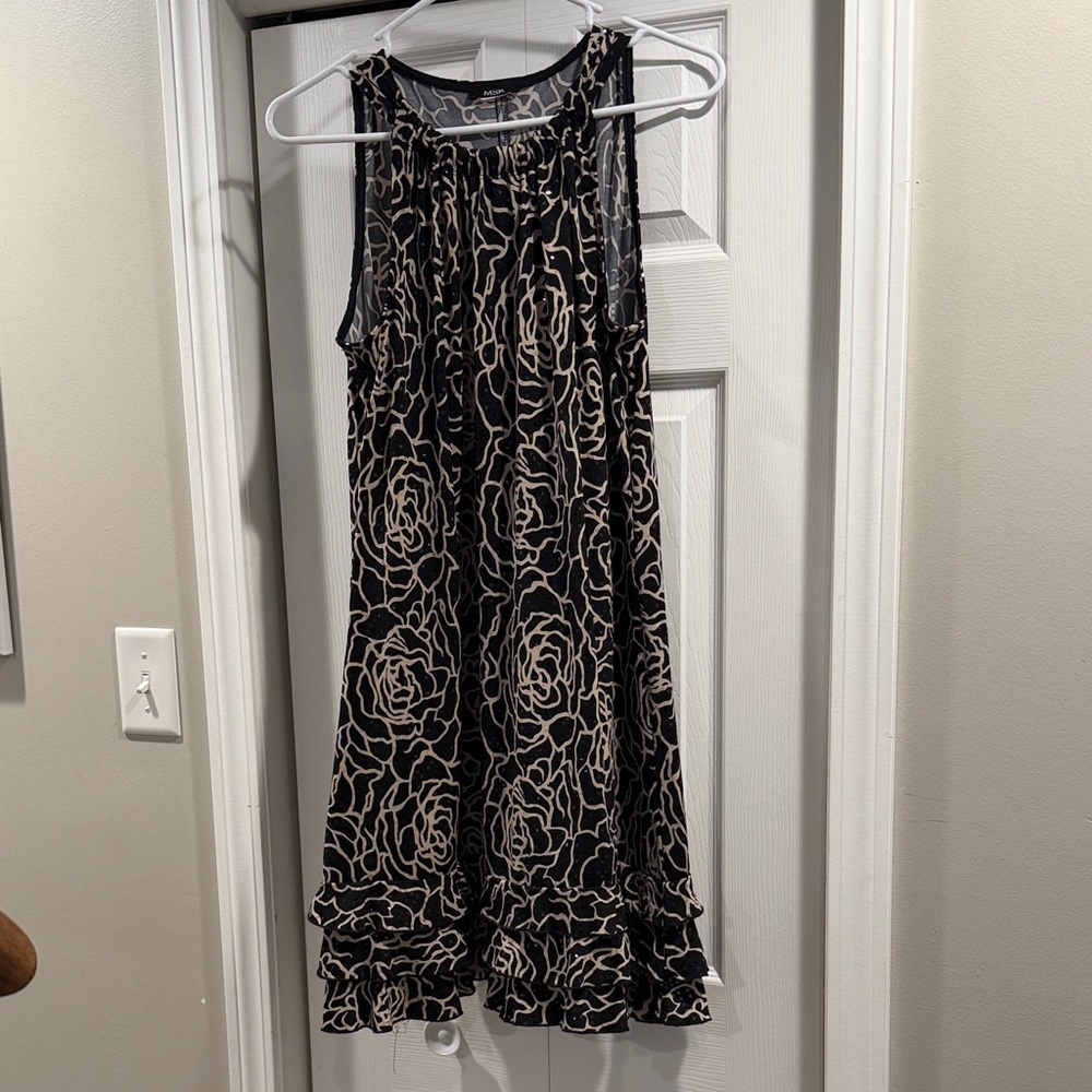 MSK Black and Cream Rose Pattern Mini Dress
